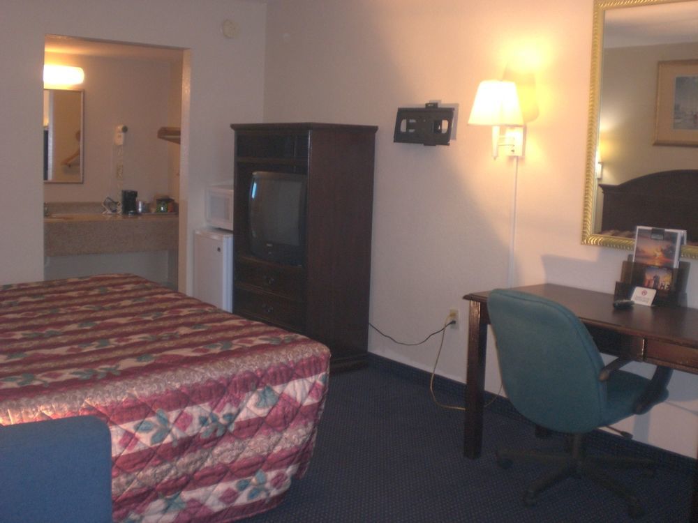 Executive Garden Titusville Hotel Esterno foto
