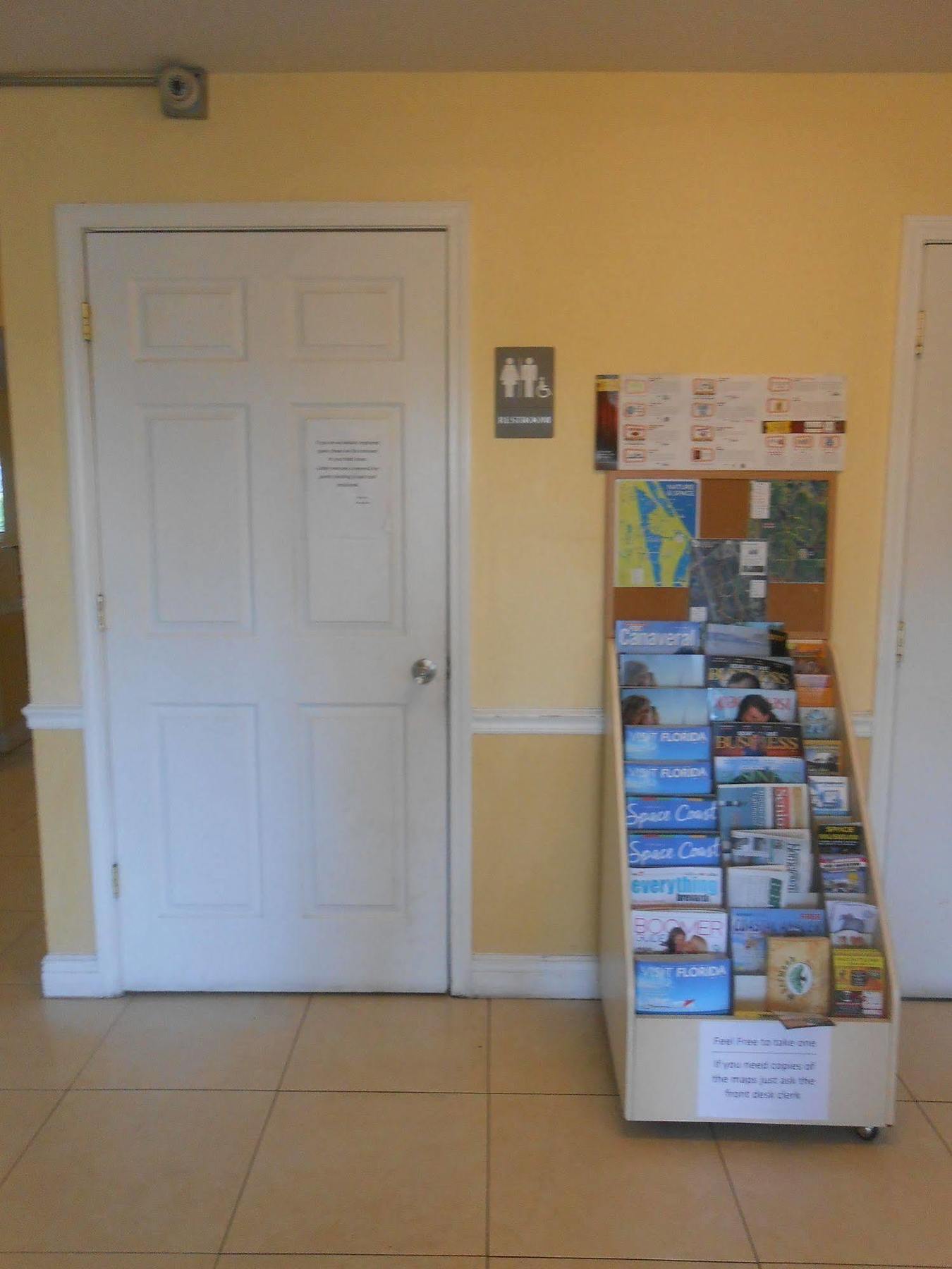 Executive Garden Titusville Hotel Esterno foto