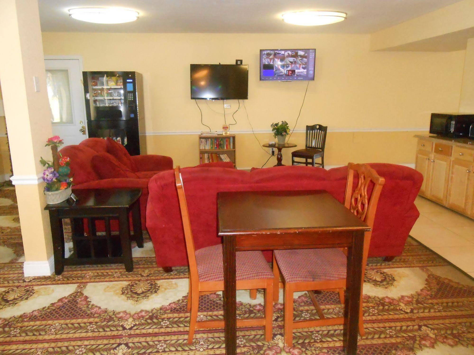 Executive Garden Titusville Hotel Esterno foto