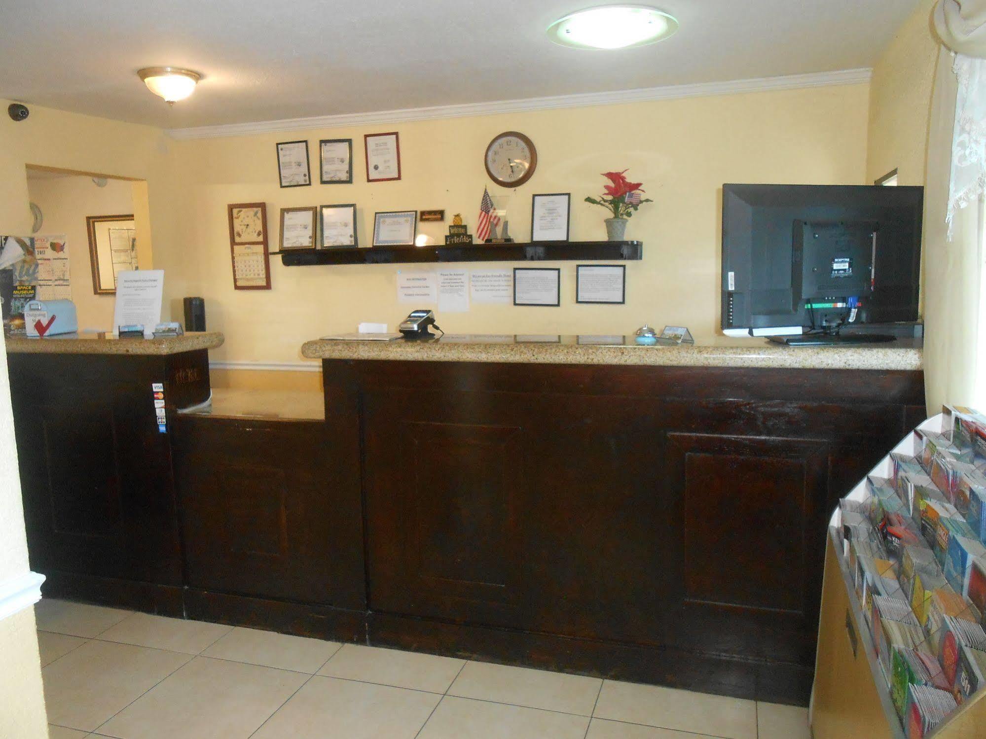 Executive Garden Titusville Hotel Esterno foto