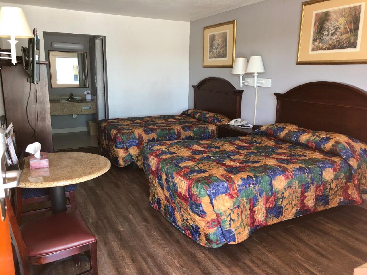 Executive Garden Titusville Hotel Esterno foto