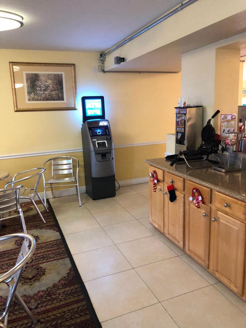 Executive Garden Titusville Hotel Esterno foto